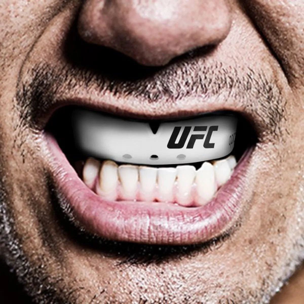 OPRO Protège-dents UFC Bronze - blanc, senior