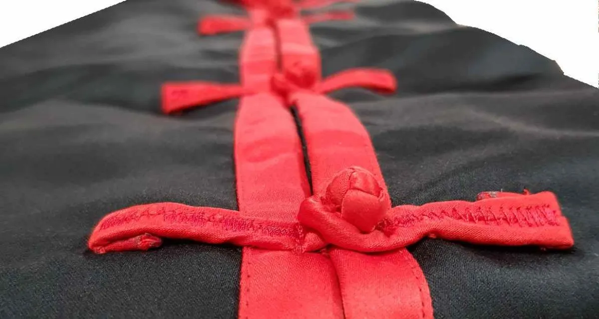 Kung Fu Anzug Satin schwarz mit rot