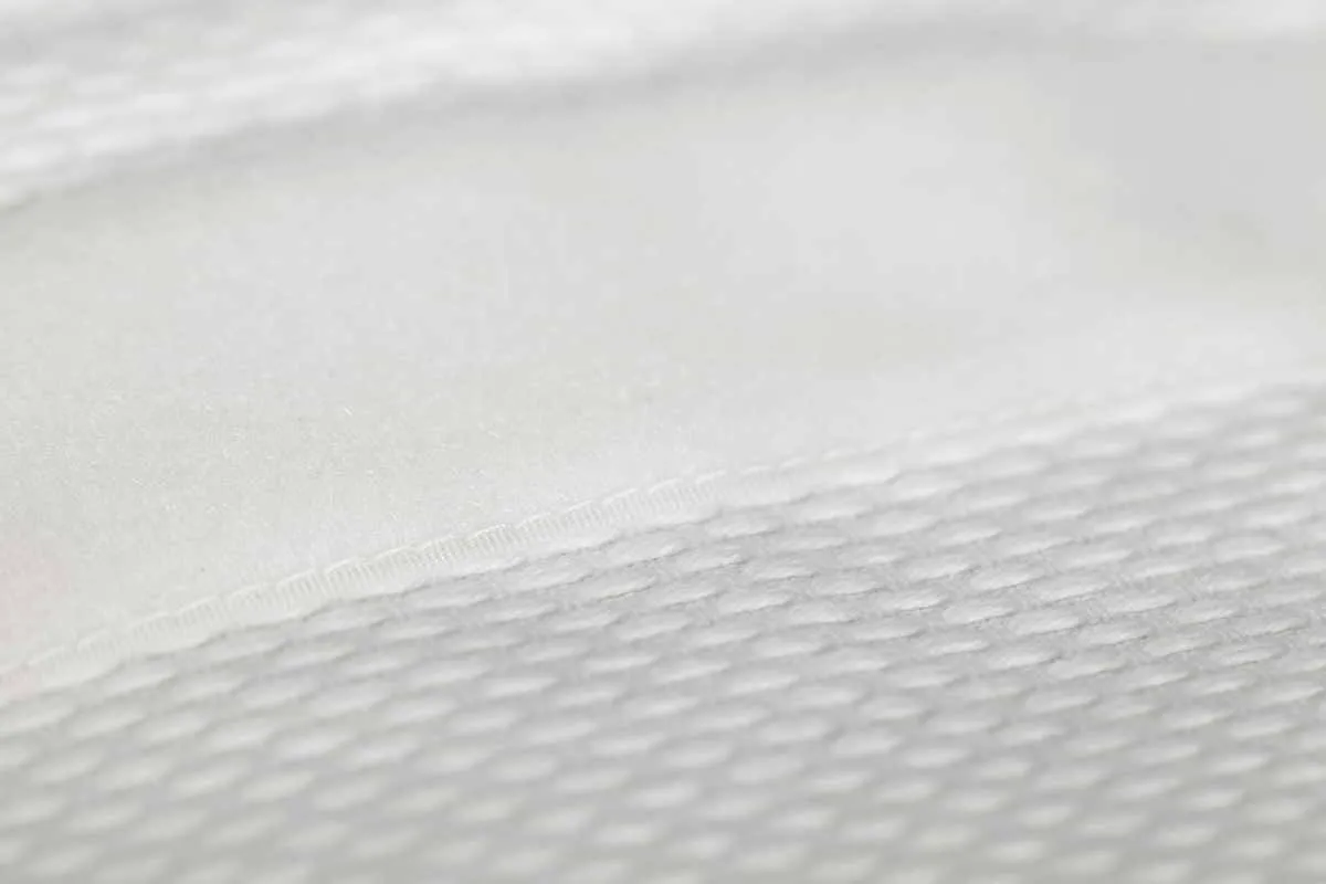 Mochila Adidas fabricada con tela de traje de judo