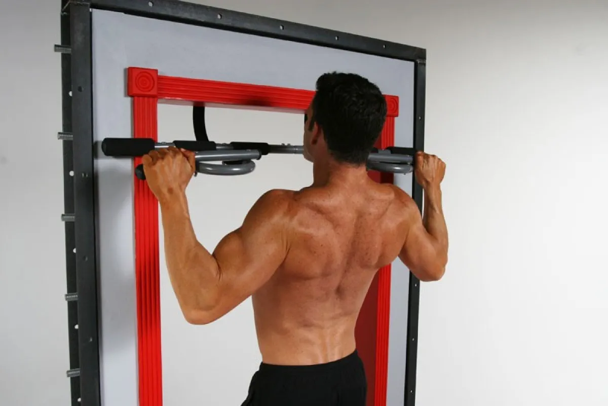 Iron Gym Extreme adjustable pull-up bar