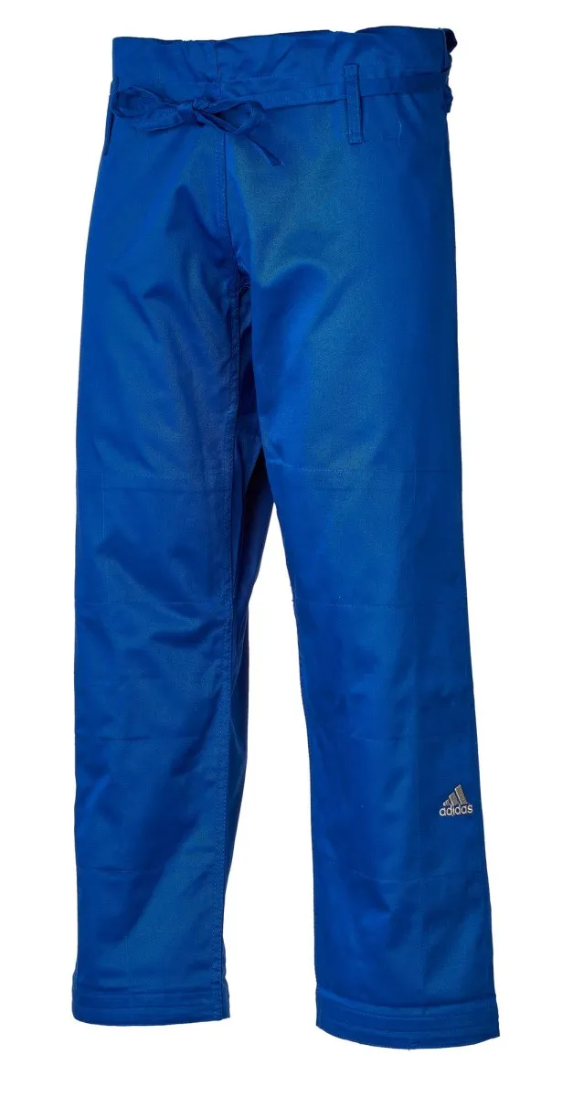 Traje de judo Adidas Contest J650B azul con bandas plateadas en los hombros