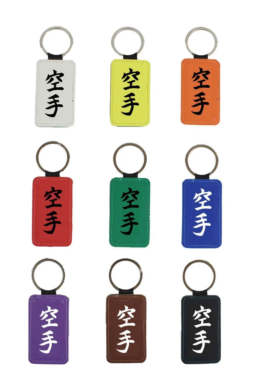 Porte-clés en différentes couleurs motif karaté