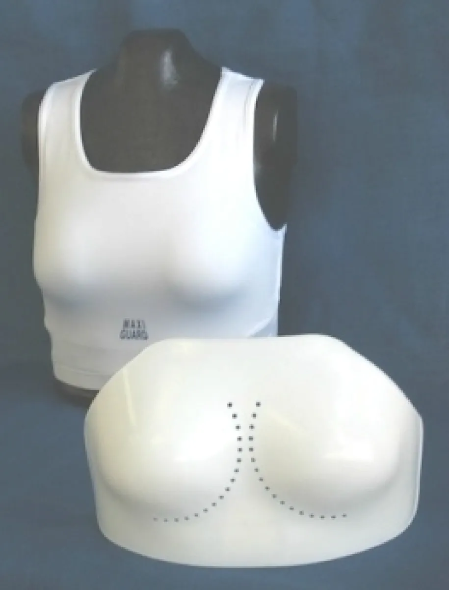 Ladies chest protector top for Maxi Guard