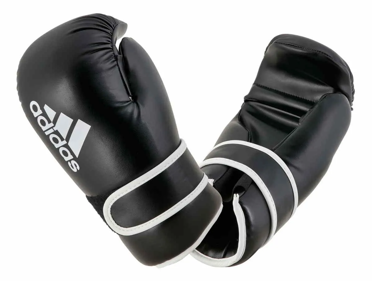 Guantes de Kickboxing adidas Pro Point Fighter 100 negro