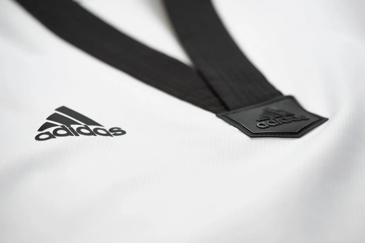 Taekwondo Anzug adidas Flex mit Streifen Revers