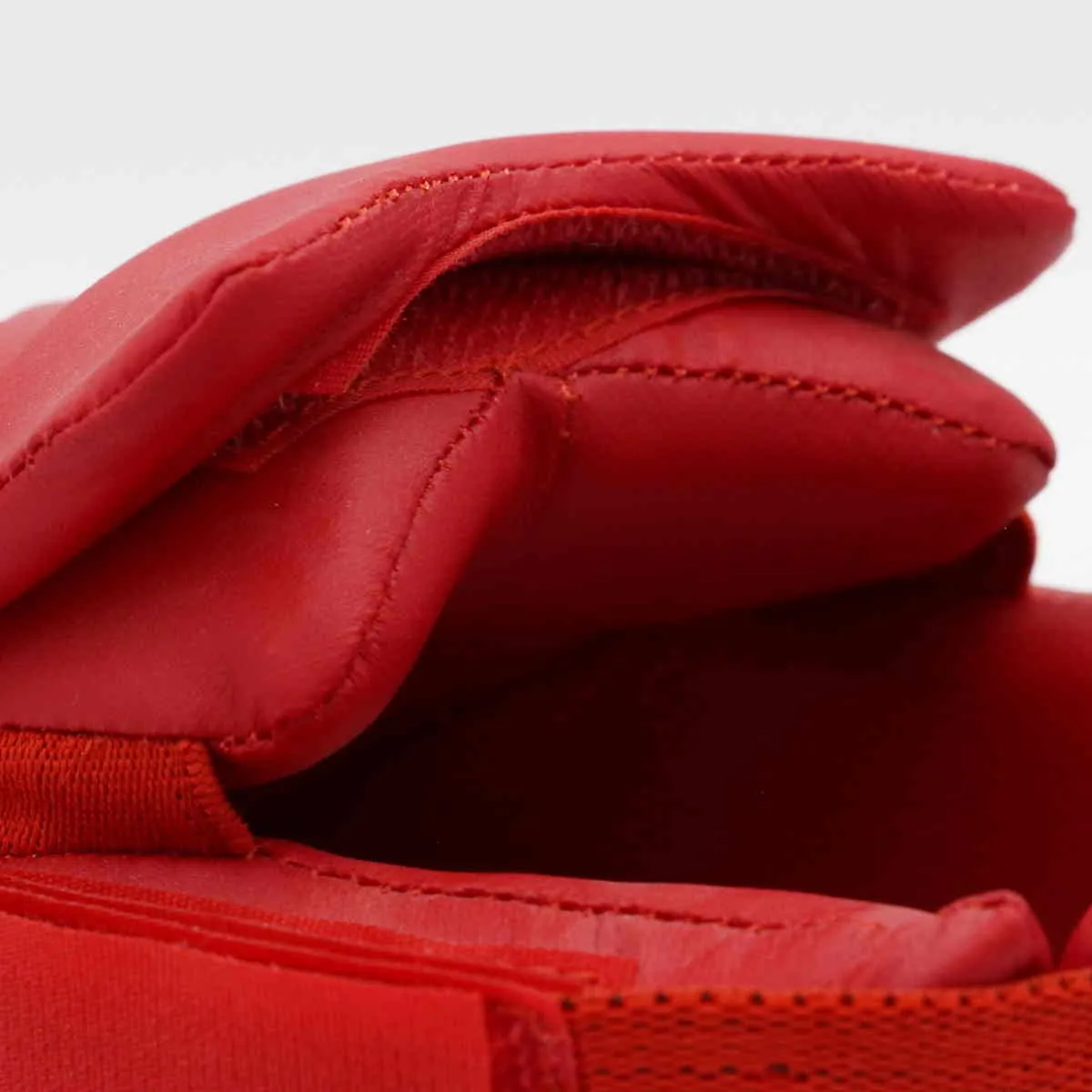 Espinillera Adidas homologada WKF roja