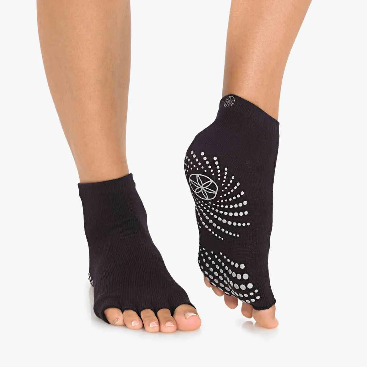 GAIAM rutschfeste Yoga Socken schwarz 2er Pack