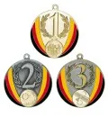Medaillen mit Deutschlandfahnen in gold, silber oder bronze. Durchmesser ca. 7 cm. Emblemgröße 2,5 cm.